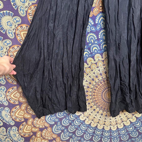 🦋5/20$🦋 black flowy harem pants - Picture 4 of 6